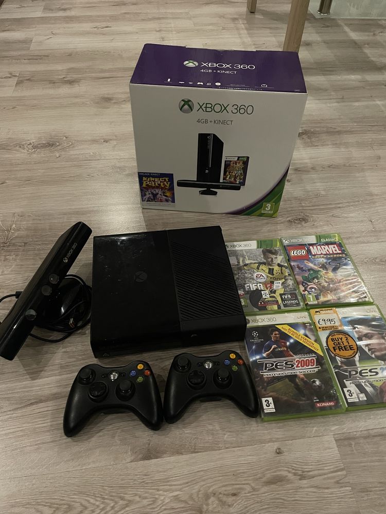 Xbox 360 E + Kinect, 2 pady, 4 gry, oryginalne pudełko