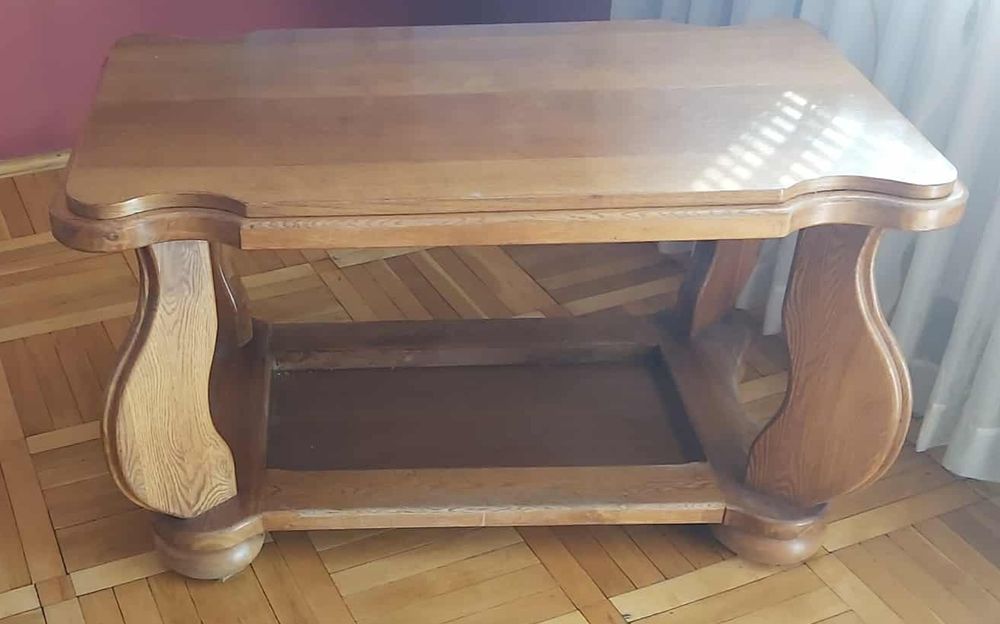 Meble dębowe, witryna- kredens, stół z krzesłami, ława i zegar stojący