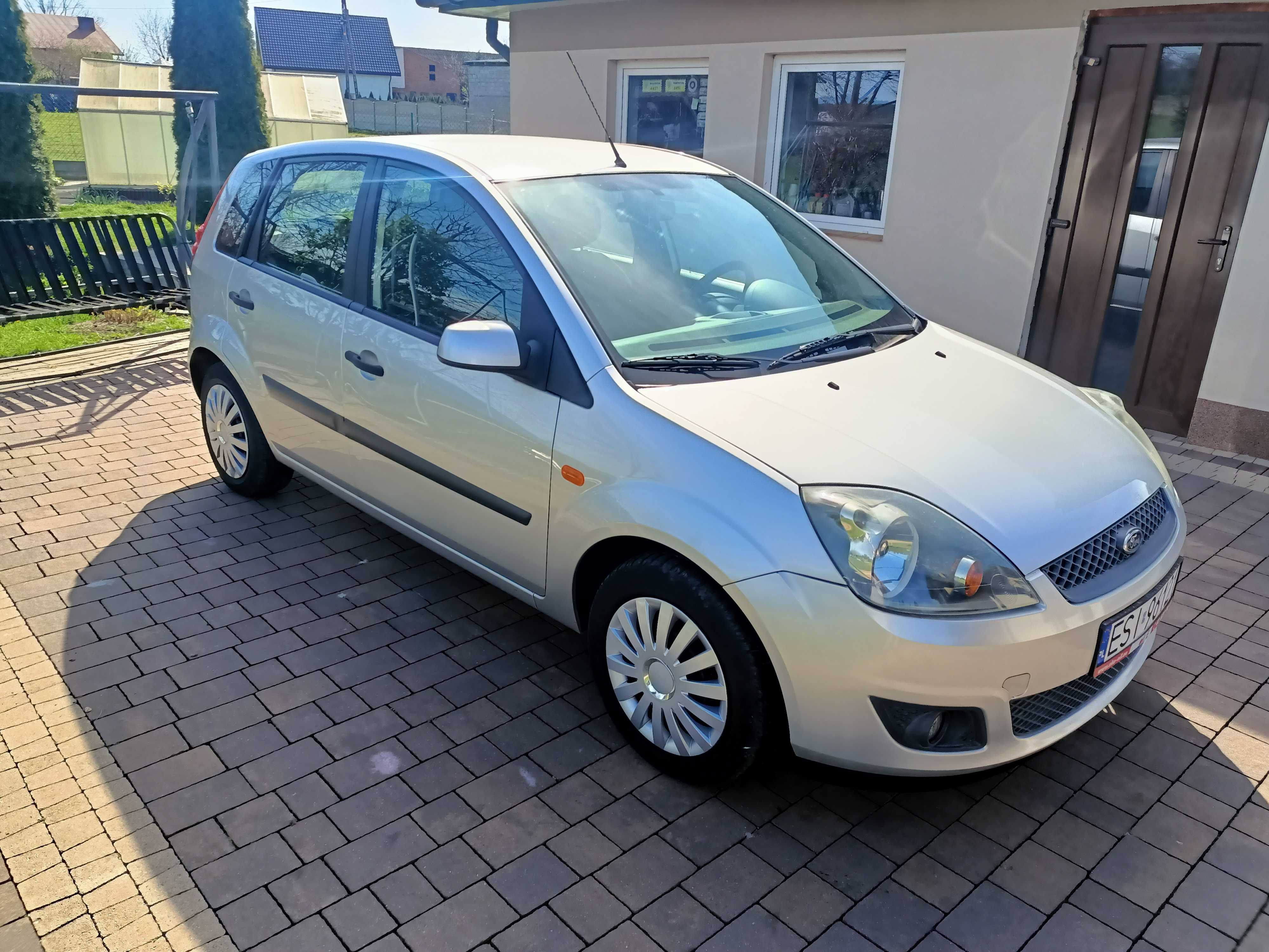 Ford Fiesta 1.3 benzyna 2007r. przebieg 175 tyś. km. z klimatyzacją