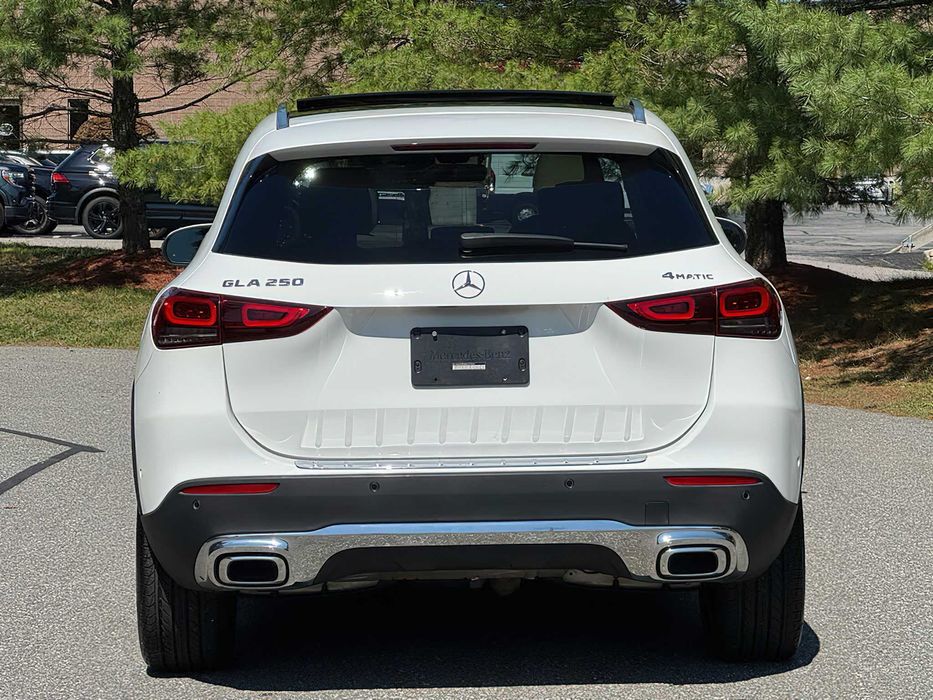 Mercedes-Benz GLA 250      2021