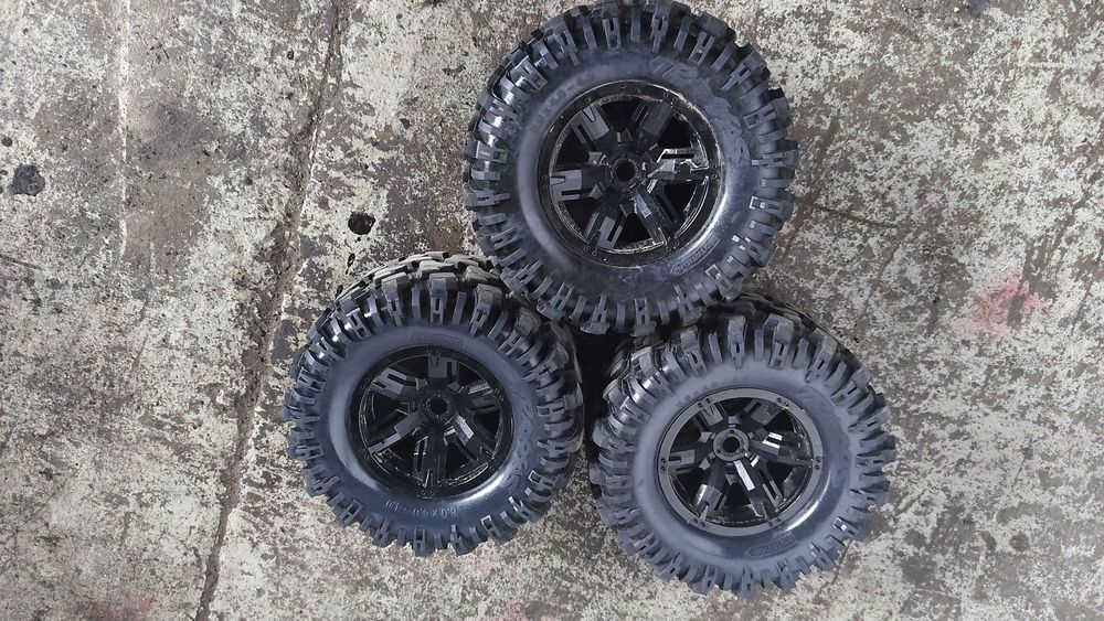 Koła Traxxas X-MAXX 8S  – 3 sztuki