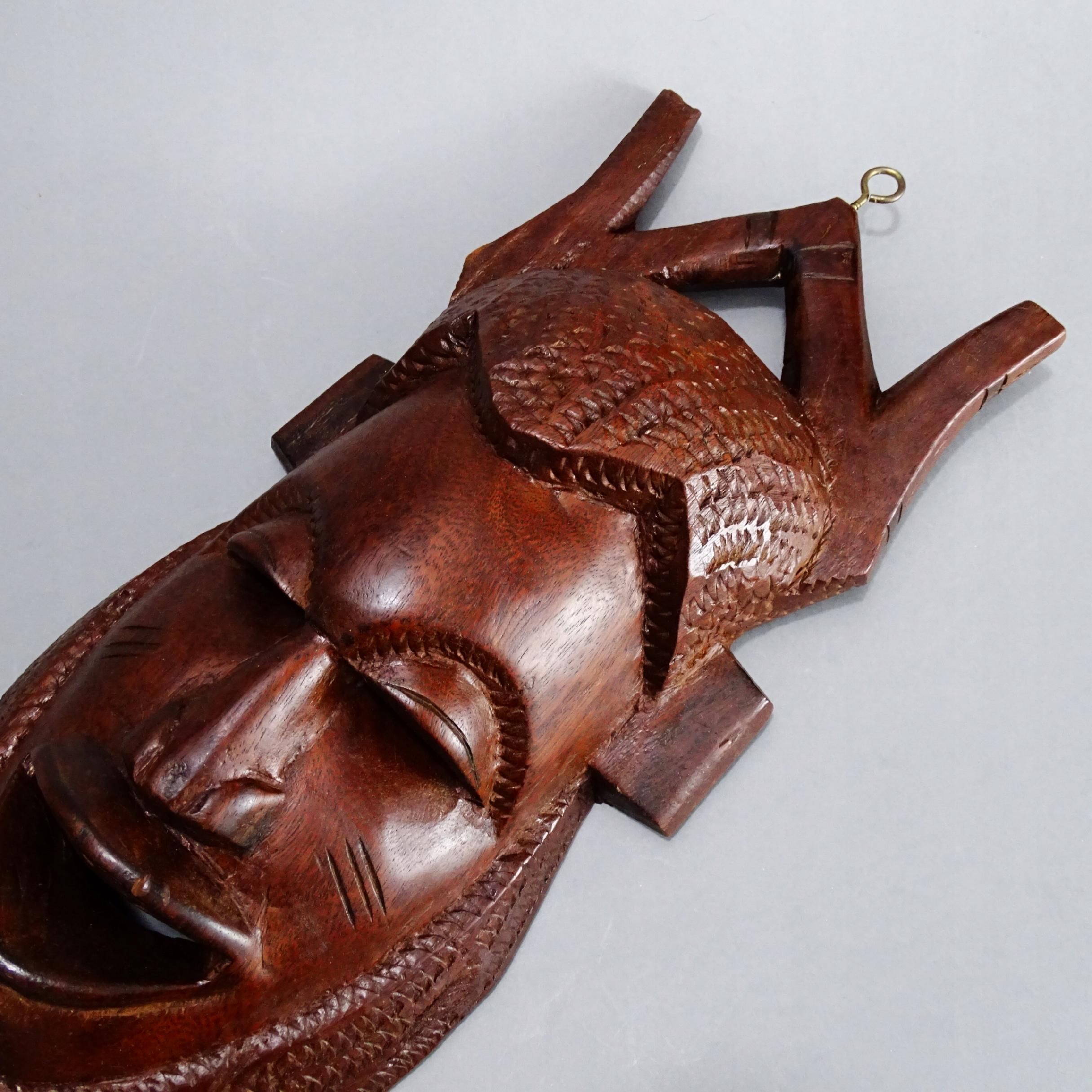 drewniana maska rzeźba afryka gambia 1975