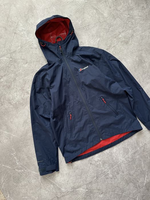 Мужская ветровка Berghaus. Hydroshell.