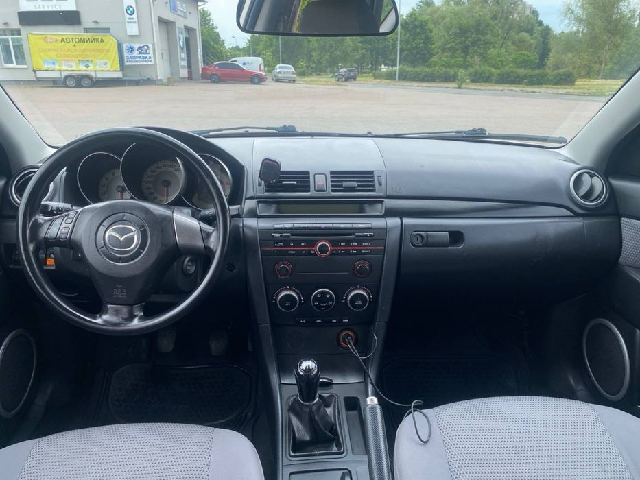 Продам мазду 3, 1.6 мех, люк, климат, стабилизация