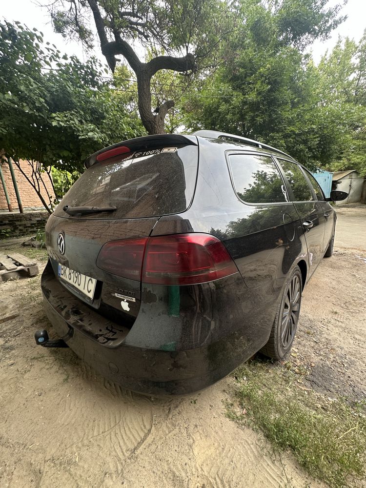 Volkswgen pasat B7 2011р 2.0 дизель механіка