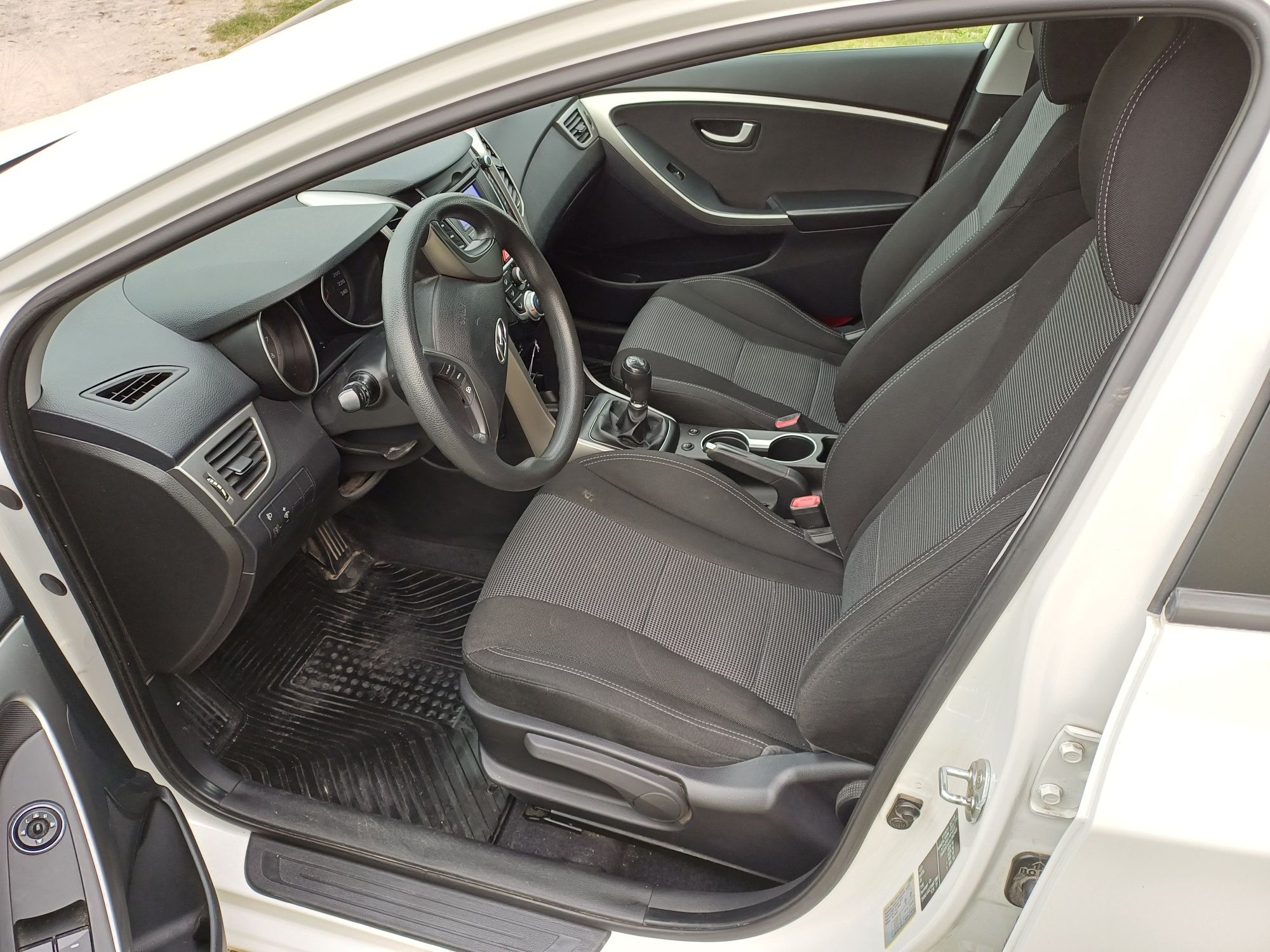 Hyundai i30 1.4 benzyna