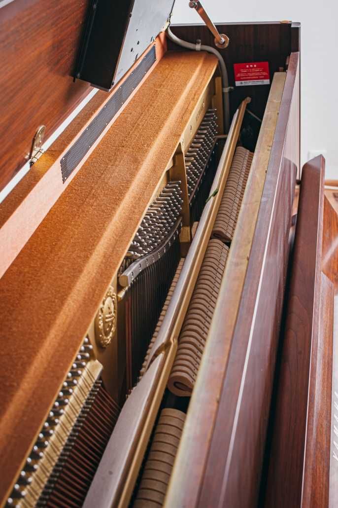 Pianino samogrające Yamaha z systemem disklavier Model MX300MR