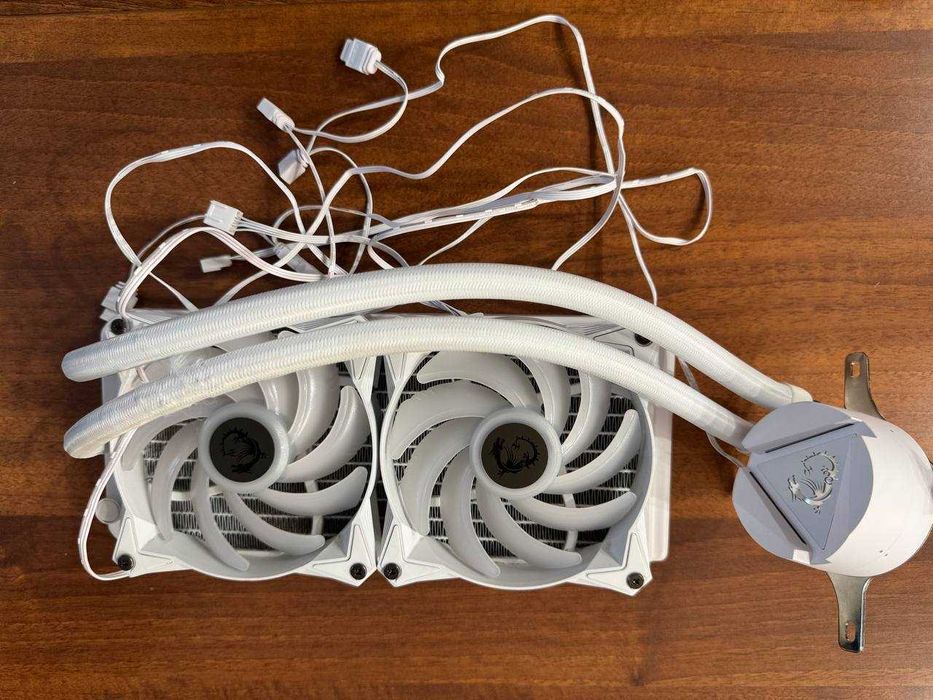 Система водяного охолодження MSI MAG CoreLiquid 240R V2 White