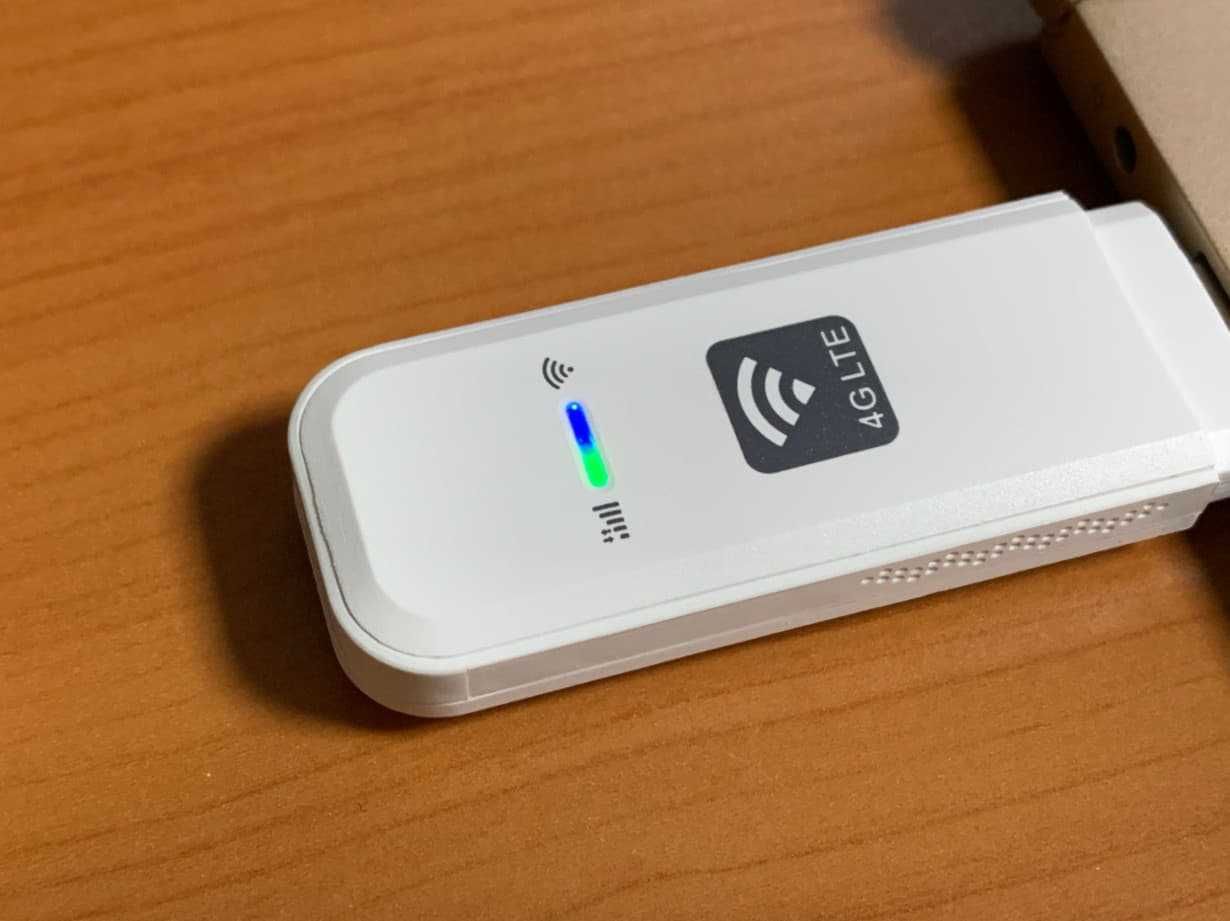 Wi-Fi USB модем маршрутизатор до 150 Мбит 2G, 3G и 4G LTE