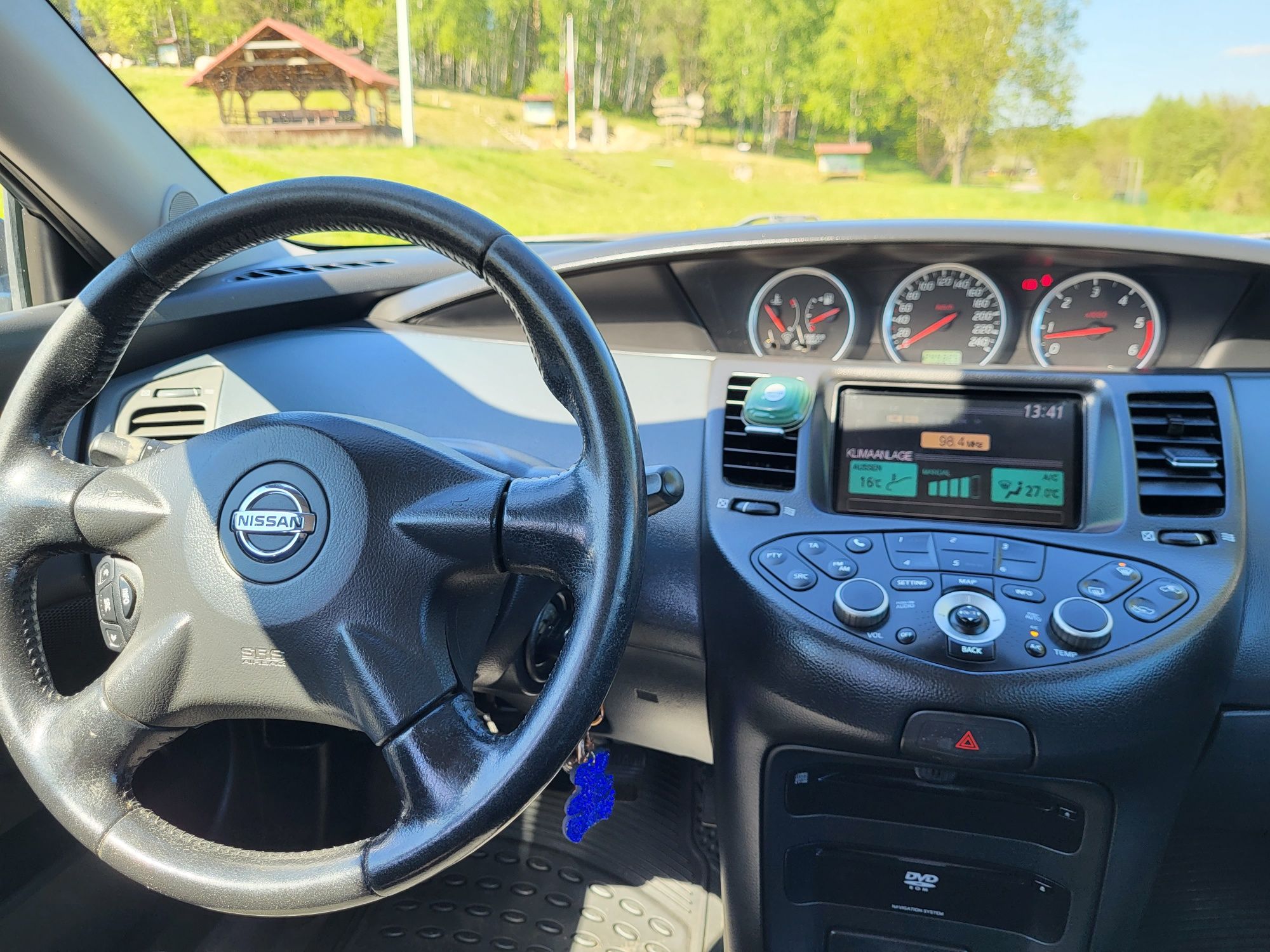 Nissan Primera P12