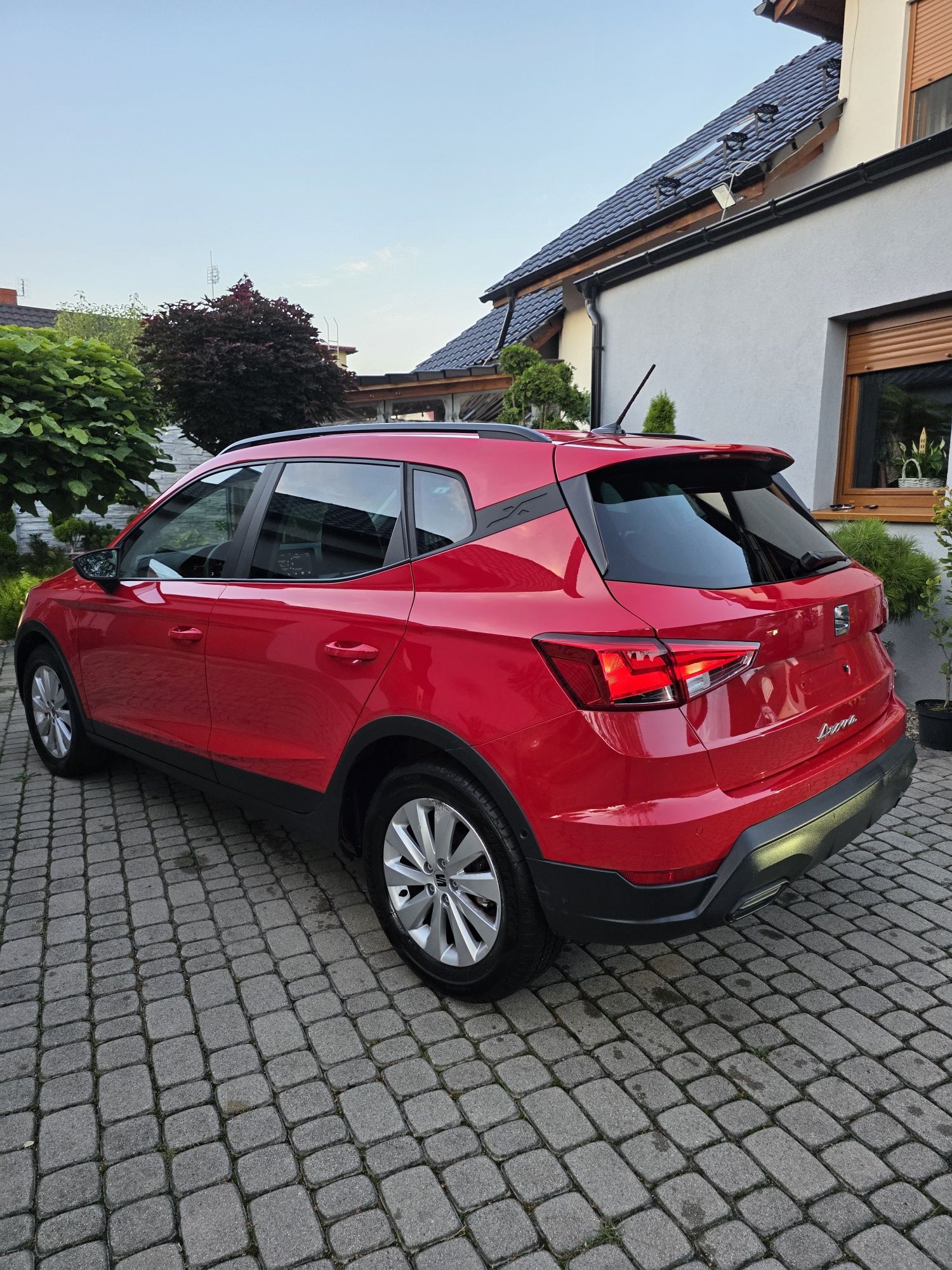 Sprzedam Seat Arona 1.0 TSI DSG 2023 ROK