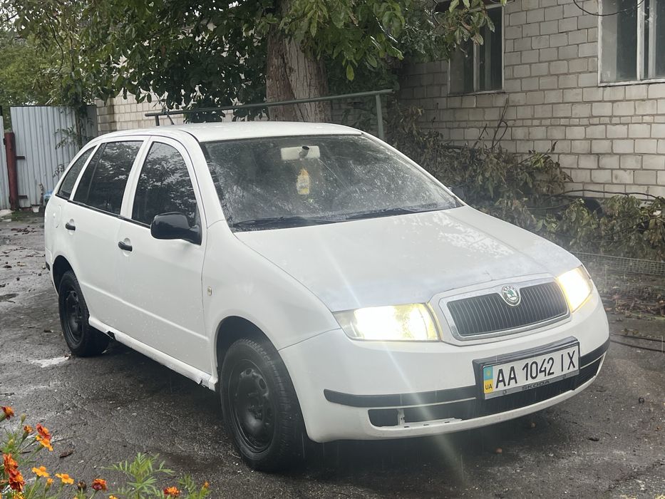 Продам Шкоду Фабію 2003 року