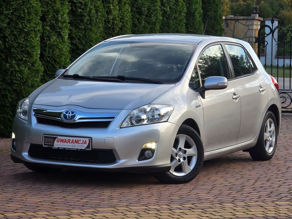 Toyota Auris 1.8 HSD Hybrid Sol Climatronic Alufelgi Parktronic Gwarancja
