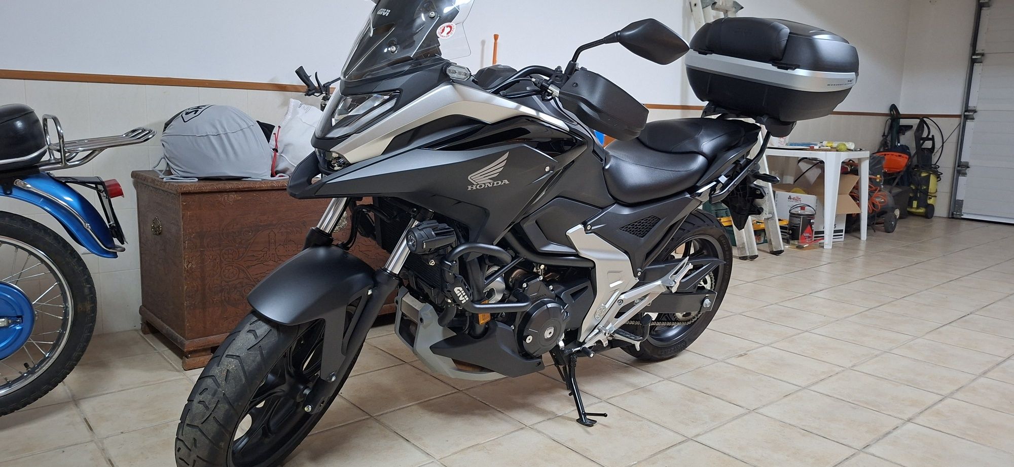 Mota Honda NC750X, Ano 2023  6.300 km
