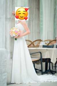 Весільна сукня ніжна
