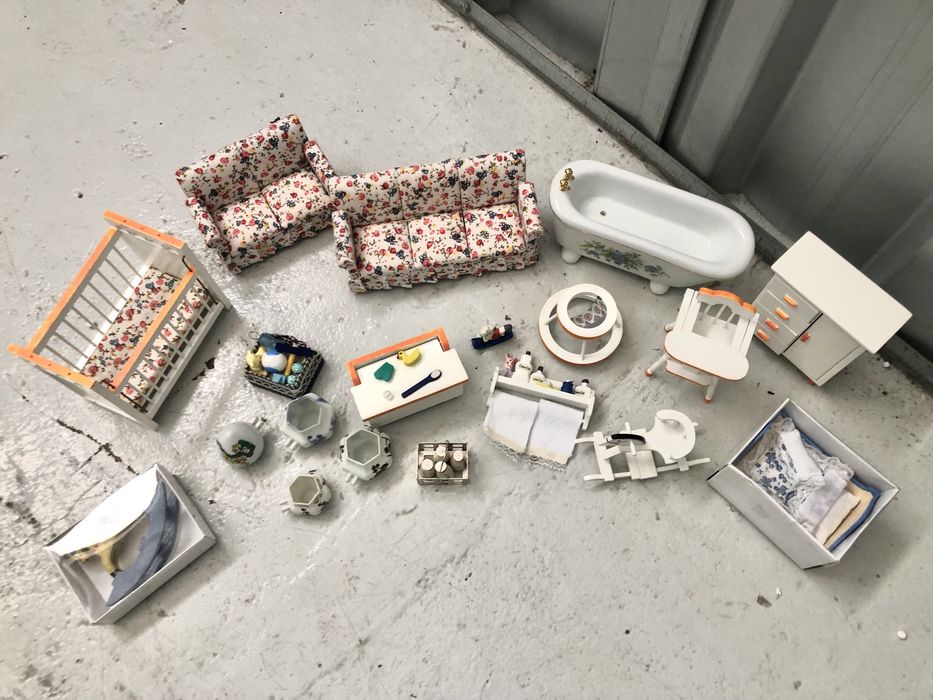 Acessorios casa de bonecas