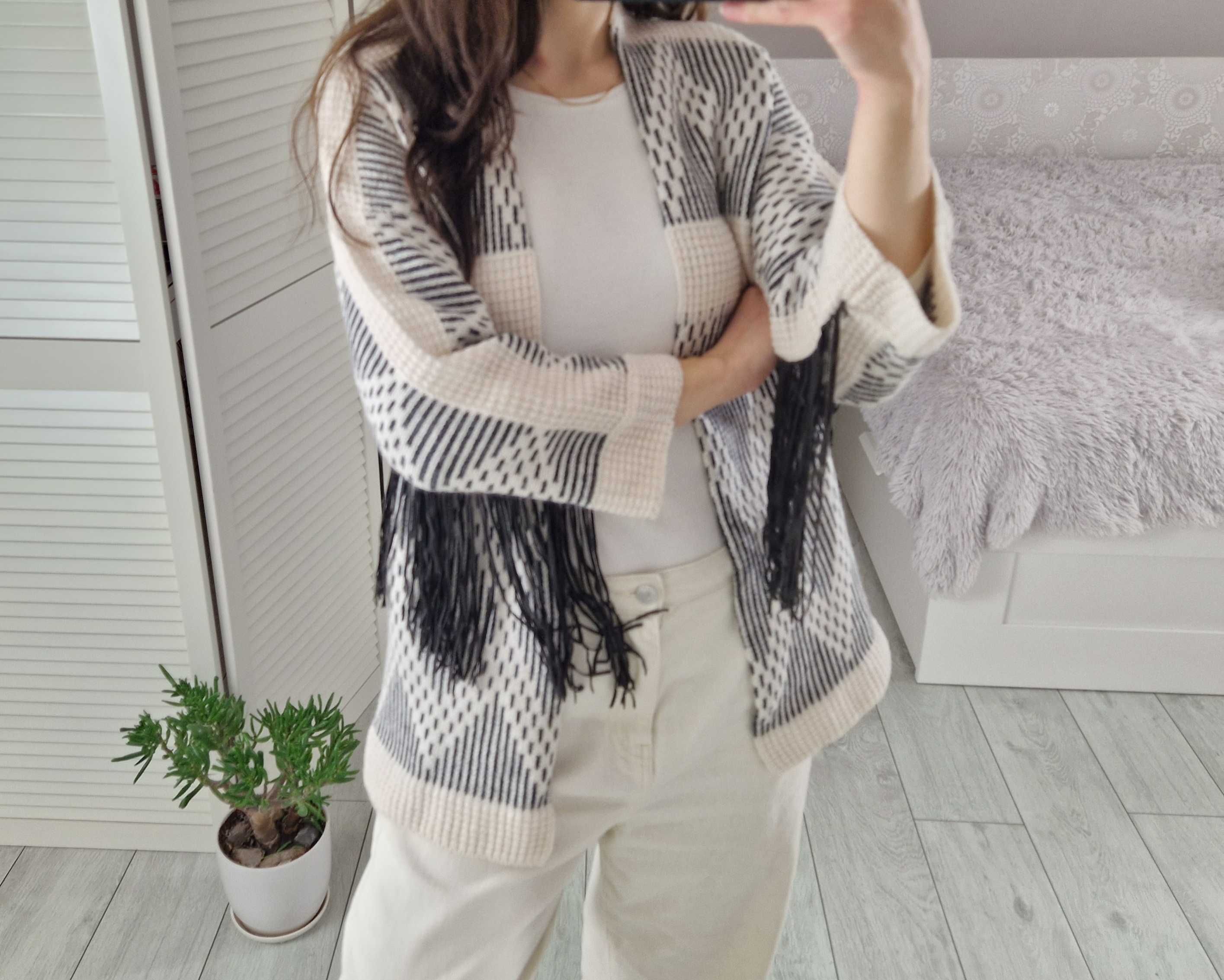 H&M żakardowy kardigan sweter z frędzlami wełniany wełna alapaka XS