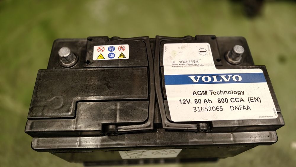 Akumulator agm 800  80ah