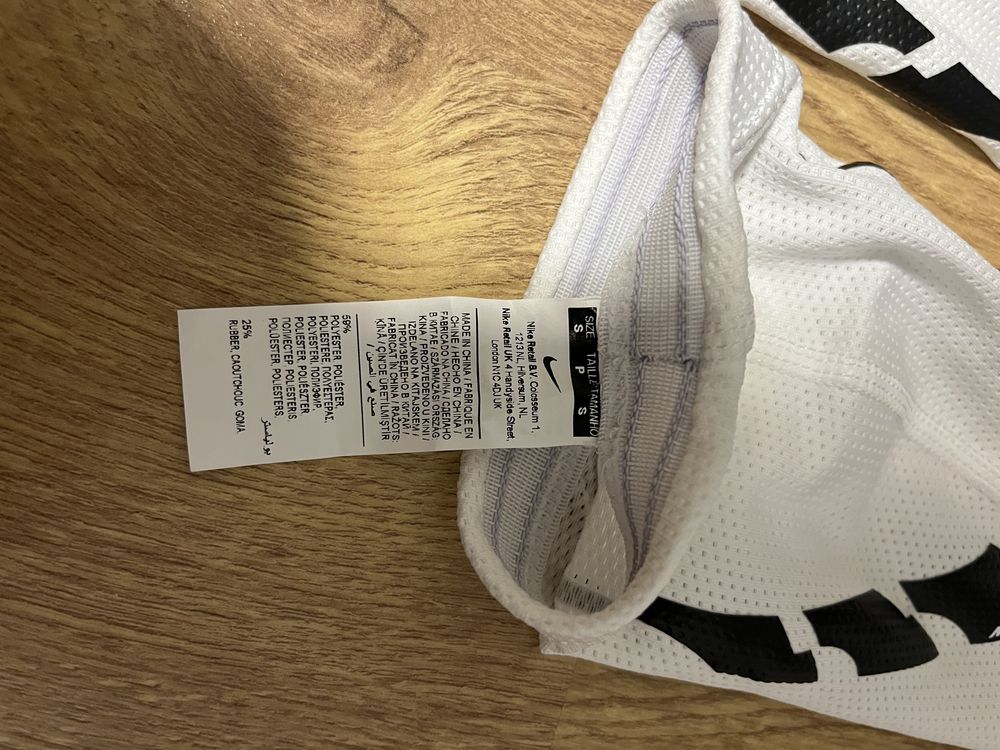 Opaski na ochraniacze Nike