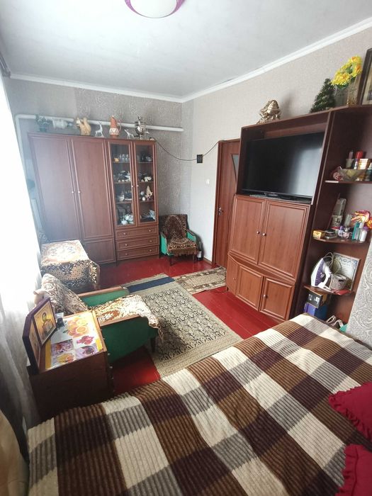 Будинок  з Меблями  та Технікою м.Золотоноша! Сучасний стан!