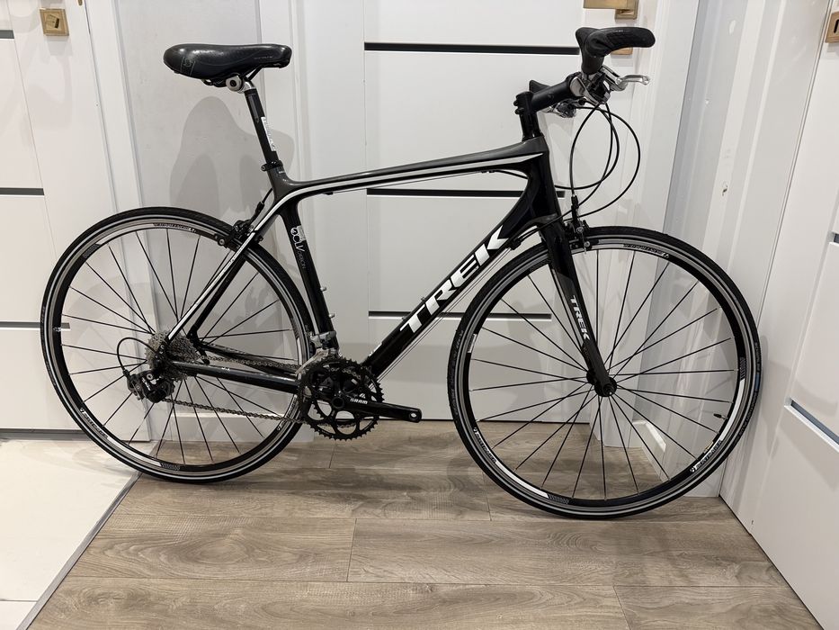 Rower szosowy z prosta kierownica cerbon Trek Madone r 56 105