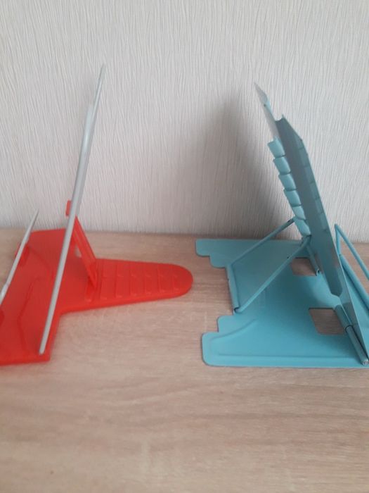 Подставка для книг