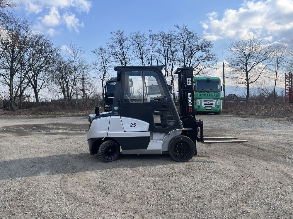Вилочний навантажувач GT Pover 2.5t 2018