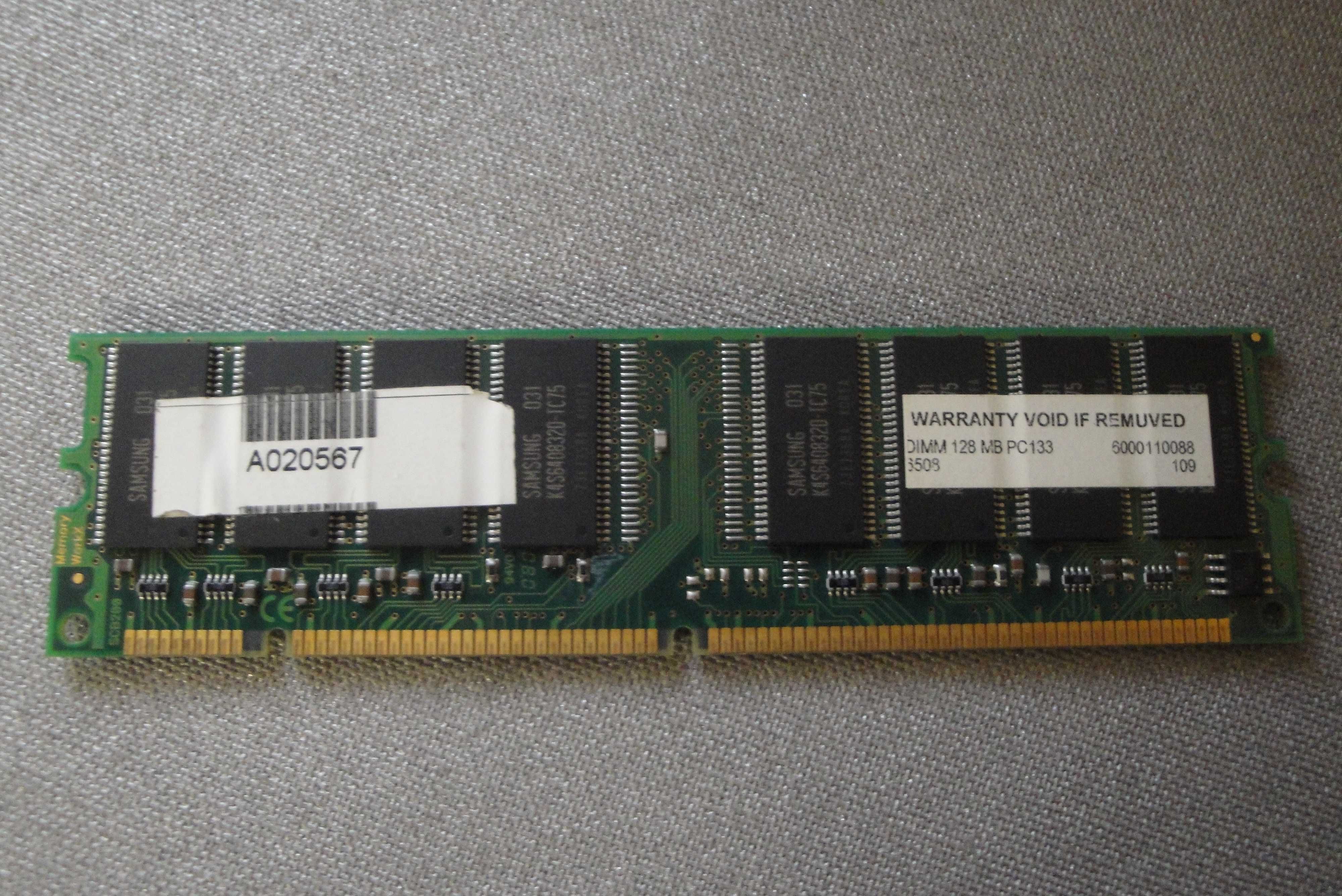 Memória RAM 128MB DIMM SD-PC 133,  Samsung