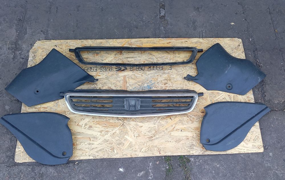 Решетка на Honda civic 6