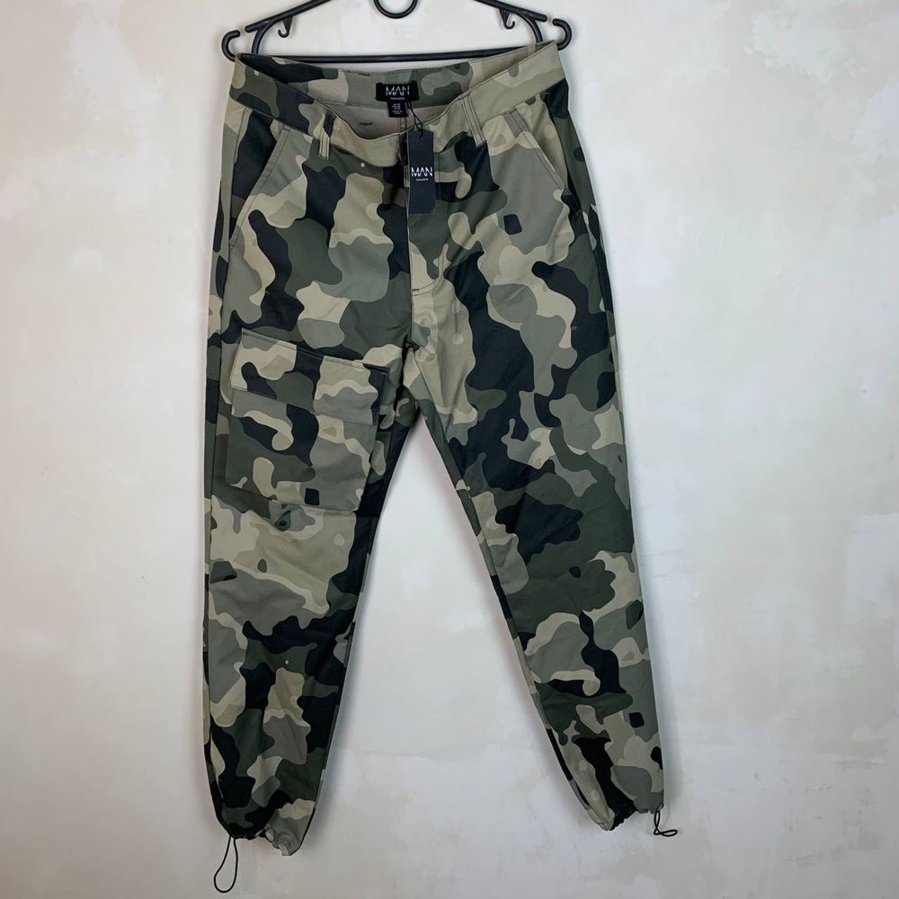 штаны boohoo камуфляжные тактические карго штани brandit на утяжках