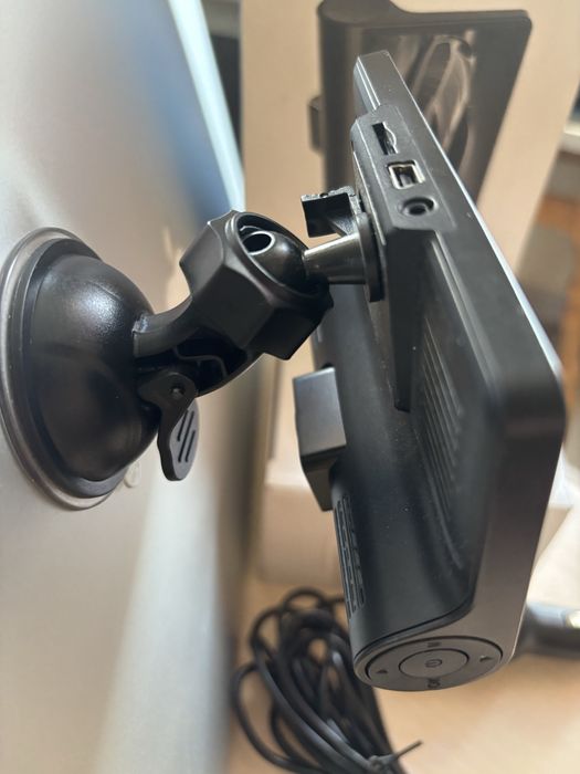 Відеореєстратор 3в1: камера в салон і заднього виду