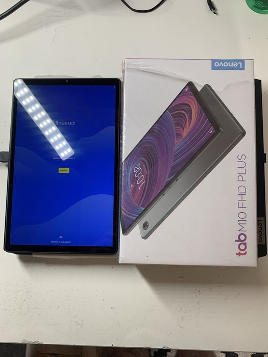 Продам планшет Lenovo tab m 10 fhd plus