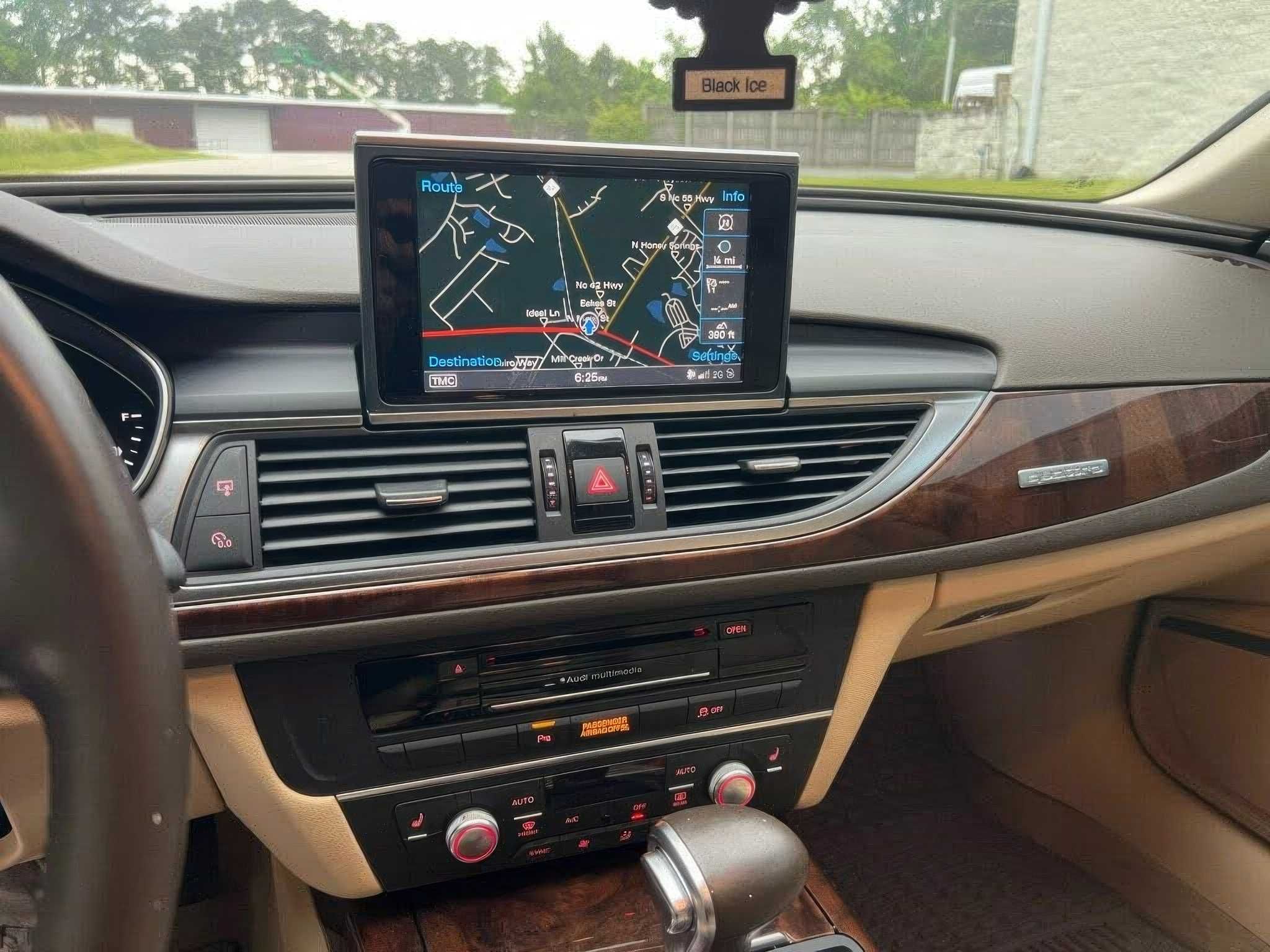 Audi  A6 Premium Plus 2014