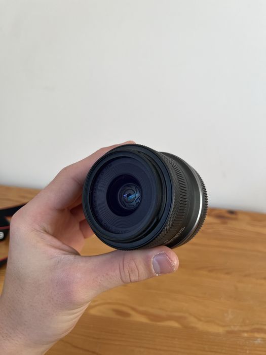 Canon EOS r50 + 50mm 1.8 rf + 18-45 rf + baterie i ładowarka