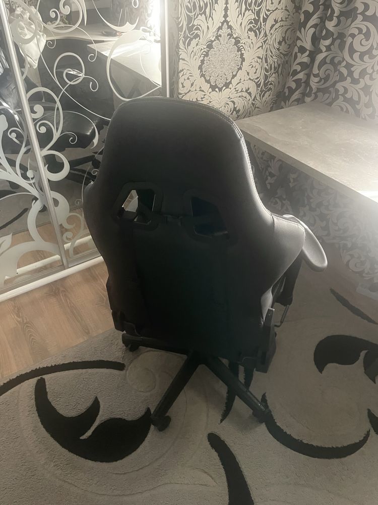 Ігрове крісло Hator Darkside