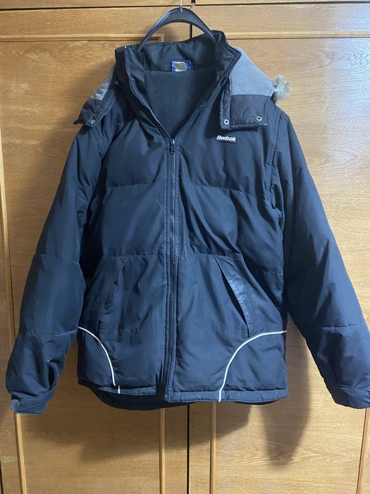 Продам куртку зимнюю Reebok