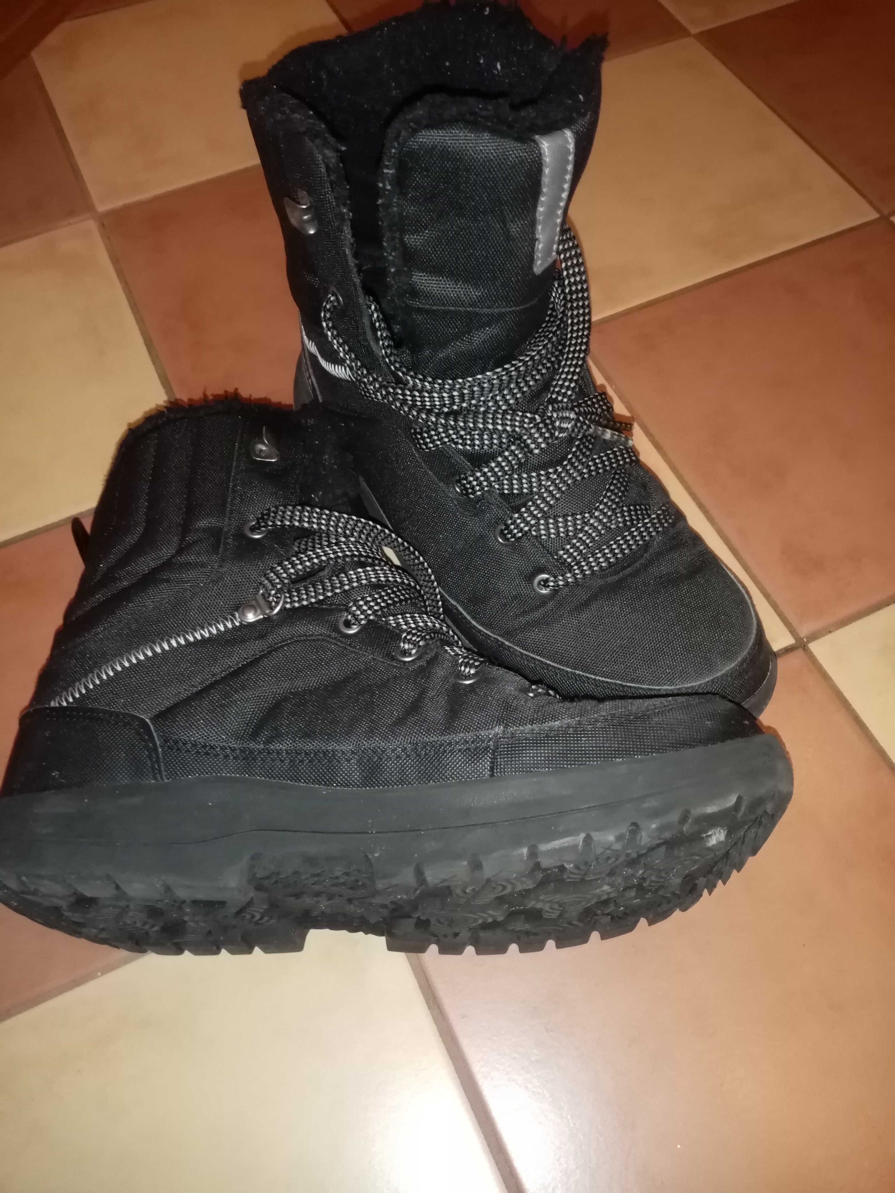 Buty turystyczne męskie Quechua  wodoodporne rozmiar 40