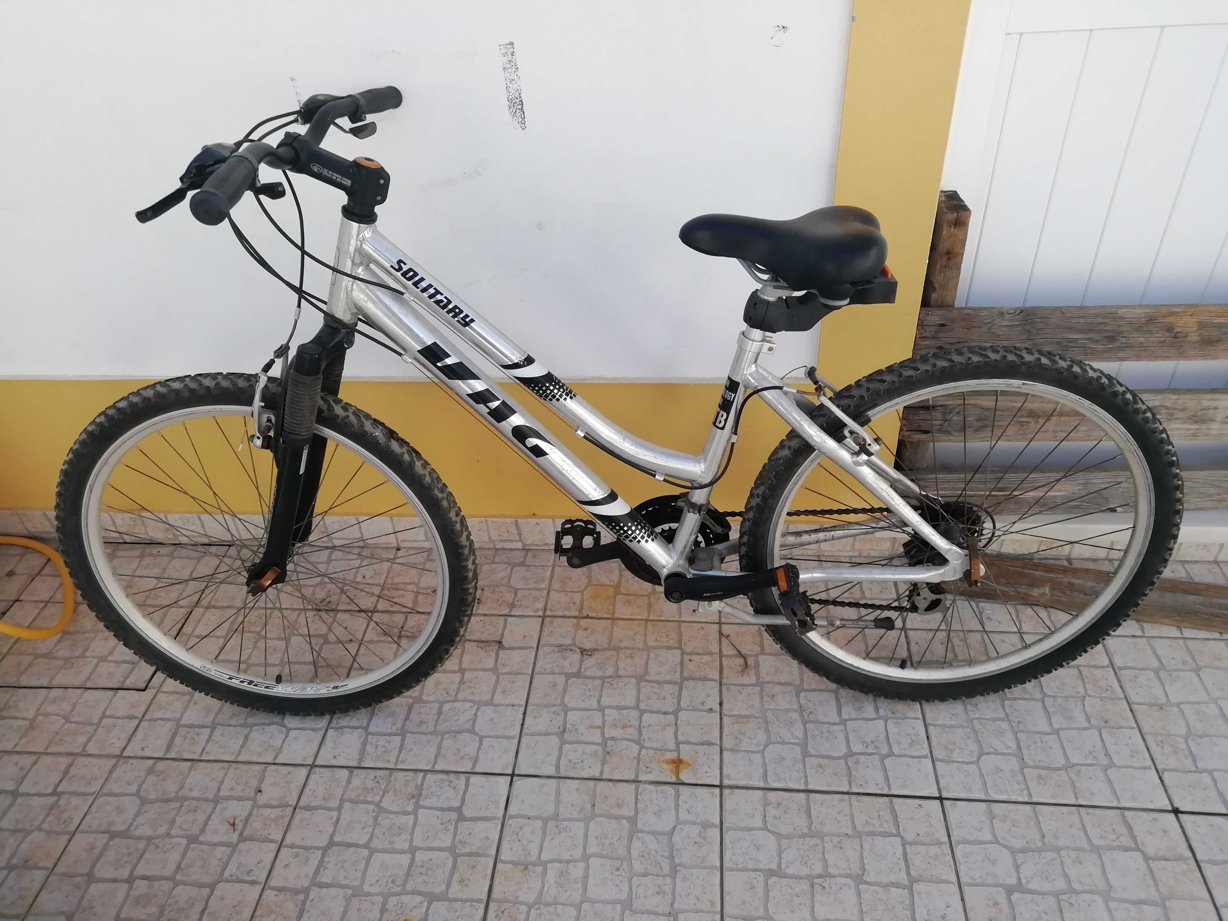 2 Bicicletas alumínio baratas, roda 26 e de criança aço roda 20