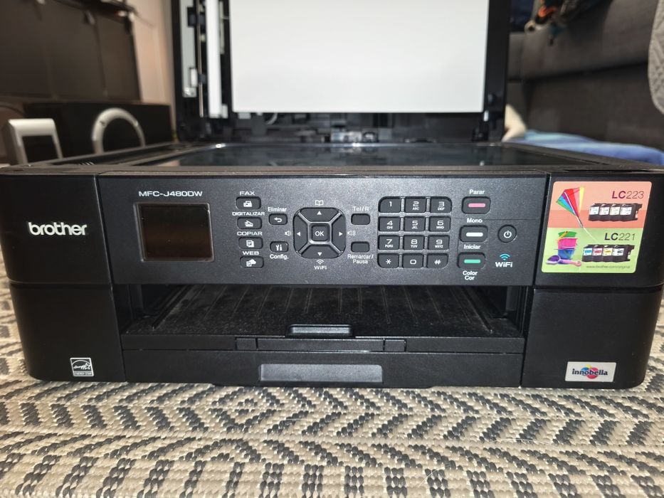 Impressora multifunções Brother MFC