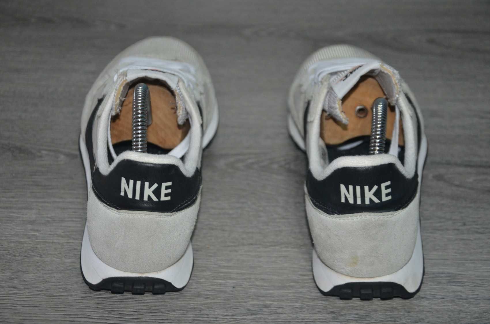 Продам кросівки Фірма  Nike Challenger