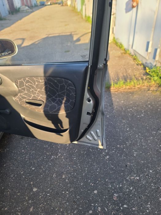 Продам дэо сенс 2003гв газ бензин