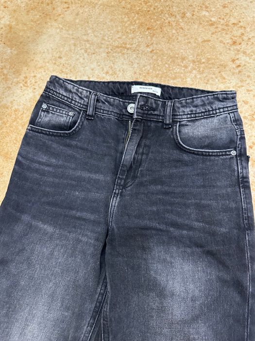 Продам джинси на хлопчика reserved