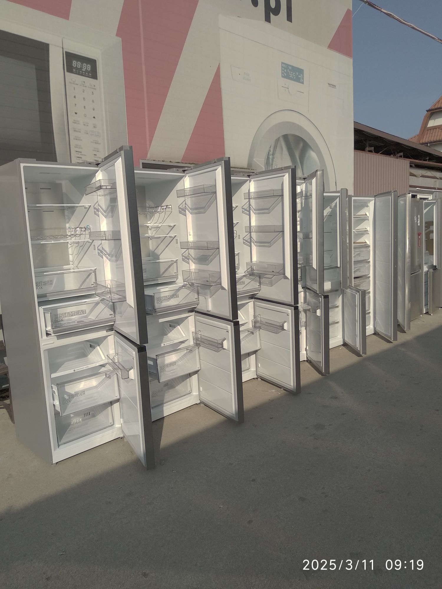 OUTLET Janki ul Wspólna 6 Lodówka Midea MDRB521MGA460