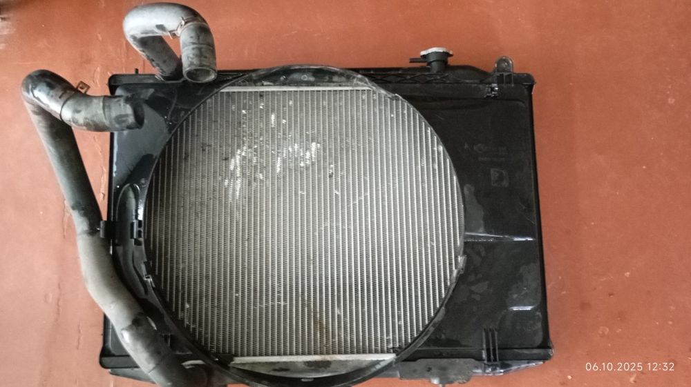 Продам радіатор охолодження