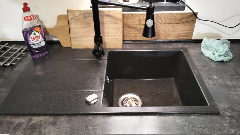 Zlewozmywak kuchenny jednokomorowy z ociekaczem