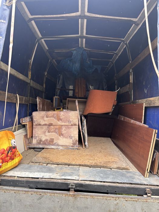 Opróżnianie mieszkań piwnic rozbiórki koszenia pranie tapicerki wywóz