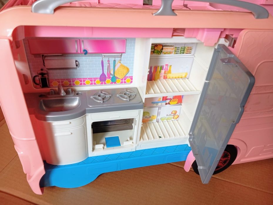 Barbie camper 2016 para reaproveitar • Leia descrição,não é negociável