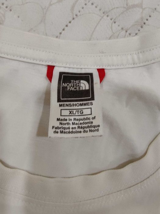 T-shirt North Face tam. XL