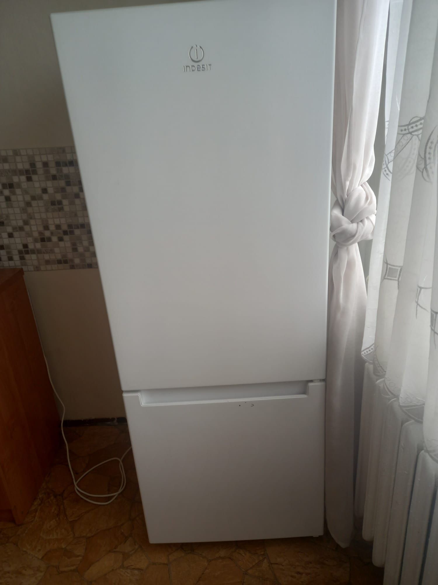 Lodówka Indesit 160x55