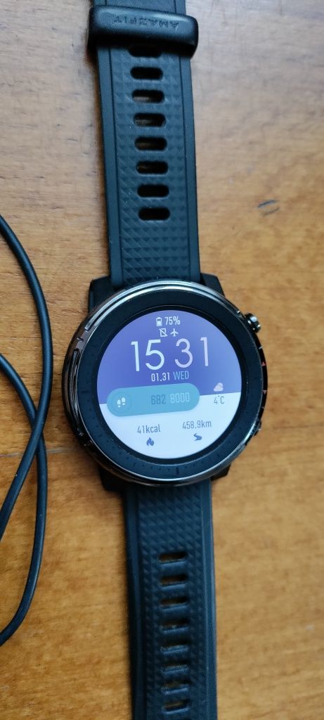 Часы Amazfit Stratos 3 компас